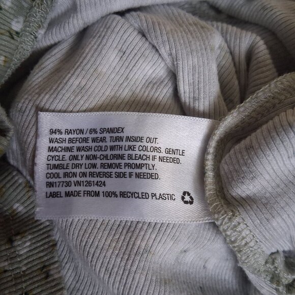 Art Class Girl's Size S (6/6X) Green Floral Ribbed Faux Wrap Short Sleeve Top - Picture 4 of 7